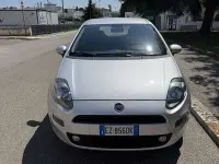 Usata Fiat Punto Lounge 85 CV (62 kW) 2015 Utilitaria