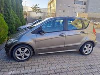 Usata Mercedes 180 140 CV (102 kW) 2006 Grigio Berlina