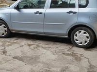 Usata Mazda 2 68 CV (50 kW) 2003 Grigio Utilitaria