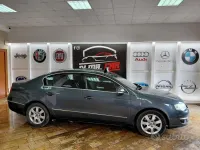 Usata VW Passat 105 CV (77 kW) 2010 Blu Berlina