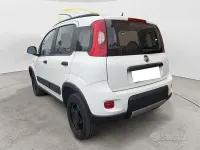 Usata Fiat Panda 4x4 S 86 CV (63 kW) 2022 Bianco Utilitaria