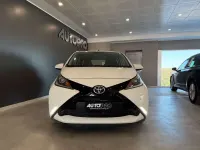 Usata Toyota Aygo X-cite 69 CV (50 kW) 2015 Bianco Utilitaria