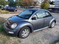 Usado VW New Beetle 102 CV (75 kW) 2005 Gris Utilitario