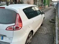 Usata Renault Scenic E-Tech 110 CV (80 kW) 2011 Bianco Monovolume