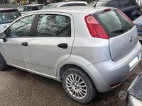 Usata Fiat Punto Lounge 85 CV (62 kW) 2015 Grigio Utilitaria