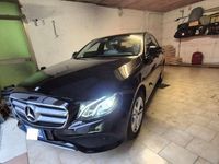 Usata Mercedes E220 Business 194 CV (142 kW) 2016 Nero Berlina
