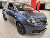 Usata Lancia Ypsilon Gold 69 CV (50 kW) 2022 Blu Utilitaria