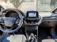 Gebraucht Ford Fiesta 75 PS (55 kW) 2018 Grau Kleinwagen