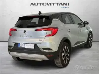 Usata Renault Captur Techno 92 CV (67 kW) 2023 Gray SUV