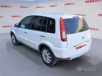 Usata Ford Fusion 80 CV (58 kW) 2010 Bianco Utilitaria