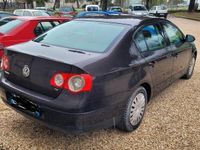 Usata VW Passat 105 CV (77 kW) 2006 Marrone Berlina