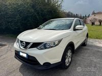 Usata Nissan Qashqai Tekna 110 CV (80 kW) 2016 Bianco SUV
