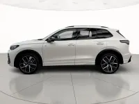 Nuova VW Tiguan R-line Plus 150 CV (110 kW) 2026 Oryx white perlato SUV