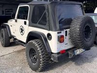 Usata Jeep Wrangler 118 CV (86 kW) 1998 Bianco SUV