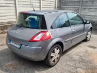 Usata Renault Mégane Authentique 100 CV (73 kW) 2004 Grigio Berlina