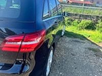 Usata Mercedes B200 135 CV (99 kW) 2018 Nero Monovolume