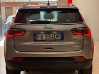 Käytetty Jeep Compass Limited 140 HP (102 kW) 2019 Hopea Katumaasturi