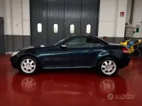 Usata Mercedes SLK200 163 CV (119 kW) 2007 Bluazzurro Cabrio