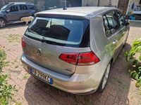 Usata VW Golf VII Highline 110 CV (80 kW) 2015 Berlina
