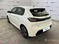 Usata Peugeot 208 Active 75 CV (55 kW) 2023 Bianco Utilitaria