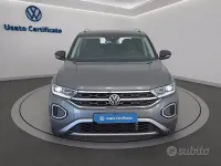 Usata VW T-Roc Style 110 CV (80 kW) 2023 Grigio indyum/tetto nero SUV