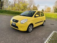 Usata Kia Picanto 60 CV (44 kW) 2009 Giallo Utilitaria