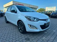 Usata Hyundai i20 GO! 84 CV (61 kW) 2014 Bianco Utilitaria