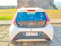 Brugt Toyota Aygo X-play 69 HK (50 kW) 2017 Hvid Hatchback