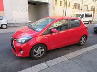 Usata Toyota Yaris Hybrid Active 75 CV (55 kW) 2017 Rosso Berlina