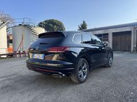 Usata VW Touareg R-line 231 CV (169 kW) 2021 Nero SUV