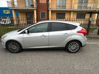 Usata Ford Focus 120 CV (88 kW) 2012 Grigio Berlina