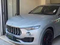 Usata Maserati Levante 275 CV (202 kW) 2017 Grigio SUV