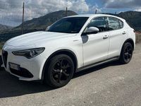 Usata Alfa Romeo Stelvio Executive 210 CV (154 kW) 2017 Bianco SUV