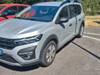 Usata Dacia Jogger 101 CV (74 kW) 2022 Grigio Monovolume