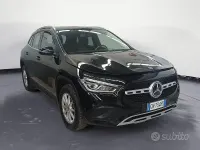 Usata Mercedes GLA180 Business 116 CV (85 kW) 2023 Nero SUV