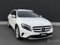 Usata Mercedes GLA200 136 CV (100 kW) 2016 Bianco SUV
