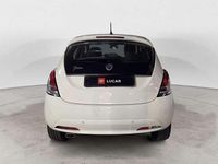 Usata Lancia Ypsilon Gold 69 CV (50 kW) 2019 Bianco Utilitaria