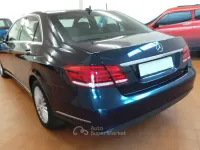 Usado Mercedes E220 170 CV (125 kW) 2014 Azul Berlina