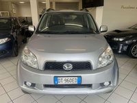 Usata Daihatsu Terios 105 CV (77 kW) 2006 Argento SUV