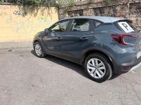 Usata Renault Captur 90 CV (66 kW) 2023 Grigio SUV