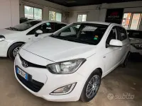 Usata Hyundai i20 Edition 85 CV (62 kW) 2012 Bianco Utilitaria