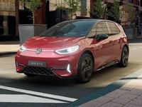 Nuova VW ID.3 GTX 210 kW (286 CV) 2025 Kings red metallizzato nero Utilitaria