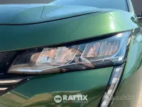 Usata Peugeot 308 Allure 150 CV (110 kW) 2022 Verde olivine Berlina