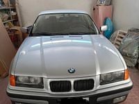 Usata BMW 318 140 CV (102 kW) 1996 Grigio Coupé