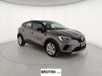 Usata Renault Captur Zen 143 CV (105 kW) 2021 Grigio SUV