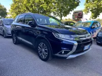 Usata Mitsubishi Outlander Instyle 150 CV (110 kW) 2016 Blu SUV