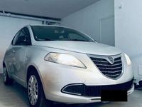 usata Lancia Ypsilon 1.2 8v Gold ecochic Gpl 69cv