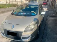 Usata Renault Scénic III 110 CV (80 kW) 2010 Monovolume