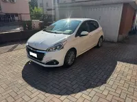 Usata Peugeot 208 Allure 82 CV (60 kW) 2018 Utilitaria
