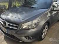 Usata Mercedes A180 108 CV (79 kW) 2013 Grigio Berlina